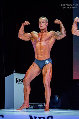 CLASSIC PHYSIQUE НОВИЧКИ